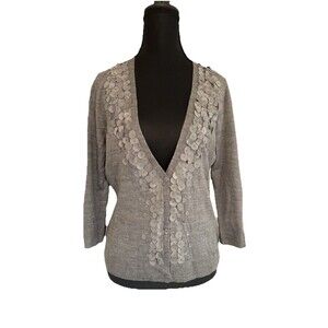 NEW YORK & CO Lightweight Gray Short Cardigan w/ Appliqués Women’s Sz M NWOT